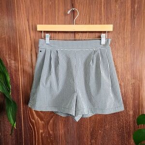 Wayne Travel Pocket Flow Black & White Gingham Athletic Shorts Medium